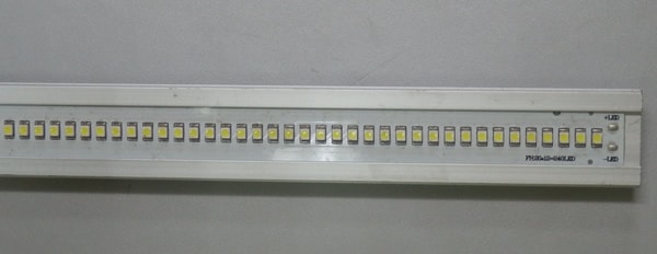 长条形LED灯管SMT贴片