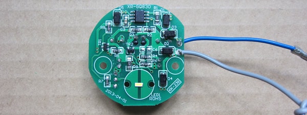 LED照明灯控制板SMT贴片